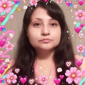 Meet your Posher, Elena